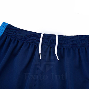 Camiseta de fútbol personalizada para adultos, uniforme transpirable de secado rápido con pantalones cortos con logotipo impreso, ropa de fútbol de gran oferta OEM - Product Image 4