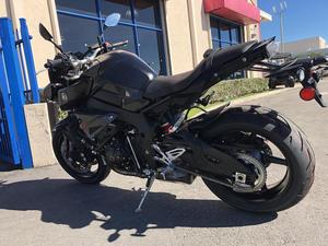 Oferta de Subasta: Motocicleta Deportiva FZ-10 Original 2017, Nueva, Origen EE. UU., Alta Potencia 1001-2000W, Velocidad Máxima Superior a 80km/h - Product Image 3
