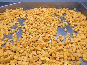 Tranches de mangue surgelées du Vietnam en gros : Cubes et morceaux de mangue tropicaux sucrés surgelés IQF - Product Image 3