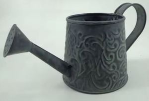 Caña de agua de hierro con uso de piedra gris para suministros de hogar y jardín, latas de agua para que pueda regar fácilmente las plantas con un aerosol fino - Product Image 6