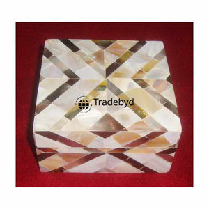 Boîte à bijoux artistique en incrustation d'os et de vadrouille, parfaite pour les amateurs de décoration, boîte de rangement faite à la main, table ou étagère élégante Tradebyd - Product Image 2