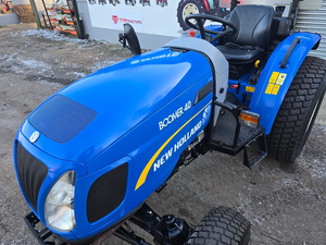 Tractor Compacto New Holland Boomer 40 con Cargador, Maquinaria Agrícola, 50HP, Caja de Cambios, Bomba de Rodamientos, Motor de 140HP - Product Image 3