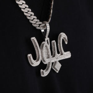 925เพชรโมอิสสุดหรูจี้สไตล์ฮิปฮอปสุดเท่พร้อมจี้สไตล์อินเทรนด์ตัวหนังสือออกแบบได้ตามต้องการ - Product Image 3