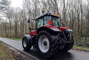 รถแทรกเตอร์มาสซีย์เฟอร์กูสัน 7615 ไดน่า-6 ขับเคลื่อน 4 ล้อ ใหม่เอี่ยม เครื่องยนต์ดีเซล พร้อมเกียร์และปั๊ม - Product Image 5