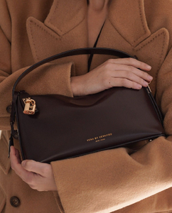 Sac à main Tan. Conception de panneau structuré avec coutures blanches propres. Disponible aux prix de gros - Product Image 3