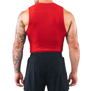 Camiseta sin mangas elástica de poliéster 90% y elastano 10% con recortes, estilo urbano, para culturismo, running y fitness, al por mayor - Product Image 6