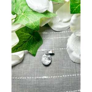 Colgante Navajo Hecho a Mano con Diseño de Montaña Sonora, Plata de Ley, Engaste de Oro Rosa, Incrustaciones de Turquesa, Joyería de Platino con Patrón Numérico - Product Image 5