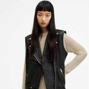 Gilet en similicuir noir de qualité supérieure pour femme, style motard, sans manches, coupe ajustée, style punk, en cuir PU - Product Image 1