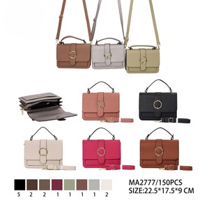 Borsa a Tracolla e Borsetta in Pelle per Donne - Product Image 1