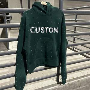 Sweat à capuche en coton de haute qualité avec logo personnalisé en strass, poids lourd, vert, streetwear, pull à capuche, OEM ODM - Product Image 4