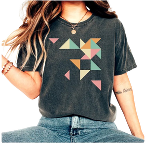 เสื้อยืดผู้หญิงสมมาตรแขนสั้นพิมพ์ลาย DTG ทรงหลวมผ้าฝ้ายปั่นด้ายนิ่มลำลองแบบวินเทจ - Product Image 1