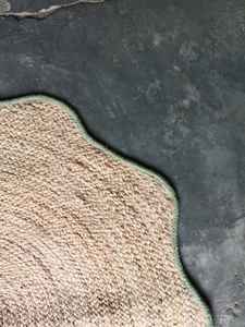 Tapis en jute tressé de style moderne, design de coupe en forme de vague extérieure, résistant aux taches, écologique, antidérapant, adapté aux animaux domestiques - Product Image 2