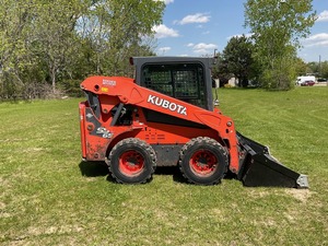 Chargeuse compacte Kubota SSV65 2016 avec moteur diesel, pompe hydraulique et moteur à engrenages - Haute efficacité - Product Image 4