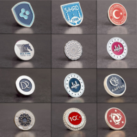 Conception 3D sans nickel de haute qualité émail personnalisé peint moulé sous pression en alliage de zinc insignes de revers papillon embrayage broche insigne Logo