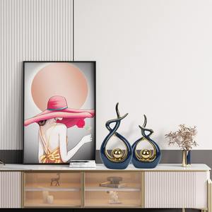 Elegant High Quality Table Ornament Amazing Tabletop Accent Perfect For Trendy Minimalist Home Or Office Interiors - Product Image 2