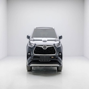 Toyota Highlander Luxe 2.5L 4 cylindres Hybride (HEV) + Double Électrique, Noir, Modèle 2025, Certifié d'Occasion, Faible Kilométrage, État Impeccable - Product Image 1