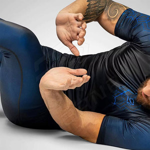 Rash Guard personnalisé d'entraînement pour hommes à prix raisonnable vente en gros de vêtements de compression Rash Guard de haute qualité pour hommes - Product Image 4