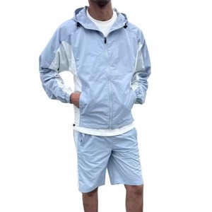 Precio de fábrica para hombre, venta al por mayor, chándales de algodón cortavientos, chaqueta y pantalones cortos transpirables de lujo, conjunto de dos piezas - Product Image 6