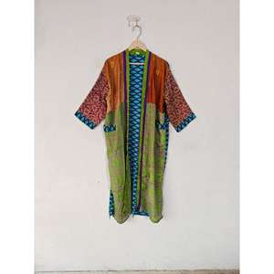 Kimono en soie de Bohème fait à la main en soie recyclée Srai Robe de maternité Vêtements de nuit thermiques Robe de plage Bikini pour l'été - Product Image 5