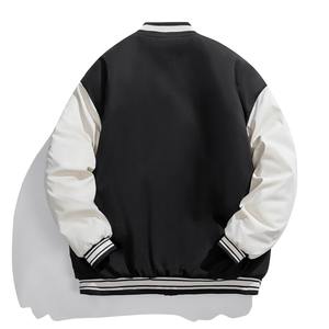 เสื้อแจ็คเก็ตวาร์ซิตี้แบบกลับด้านได้สำหรับผู้ชาย คอตั้ง มีฮู้ด สำหรับฤดูหนาว พร้อมโลโก้แบบกำหนดเองและตำแหน่งด้านหน้า - Product Image 4