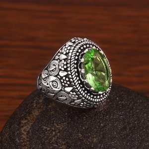 Hermoso anillo de tsavorita natural raro, anillo de Plata de Ley 925, regalo para su regalo de aniversario, anillo de bodas - Product Image 1