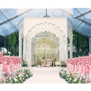 Mandap de mariage contemporain à thème blanc découpé au laser, Mandap moderne, Mandapam classique personnalisé, Décoration de scène de mariage Australie - Product Image 1