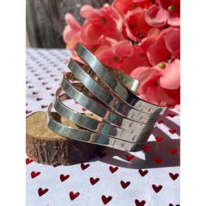 Brazalete de Plata de Ley Hecho a Mano por los Navajo - Product Image 4
