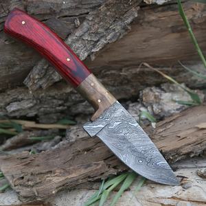 มีดสกินเนอร์อเนกประสงค์ทำมือจากเหล็กดามัสกัส พร้อมด้ามไม้และปลอกหนัง ของขวัญที่สมบูรณ์แบบสำหรับการตั้งแคมป์ - Product Image 4