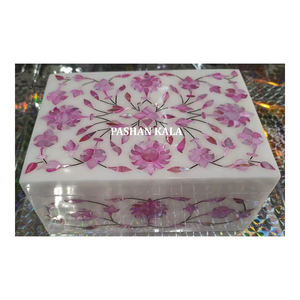 Forma de rectángulo Diseño increíble Mármol blanco Rosa Madre de perla Incrustaciones Joyero Acabado fino Mármol Caja de regalo de negocios - Product Image 1