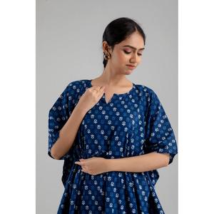 Caftán Maxi con Estampado Floral Azul, Vestido Étnico de Algodón Puro, Tejido Suave y Talla Única - SHKUP1242 - Product Image 4