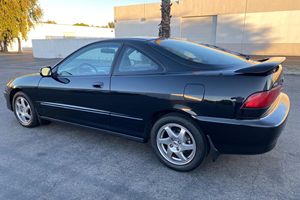 Acura Integra GS-R Coupé 1999 d'occasion en excellent état, prêt à être expédié - Product Image 5