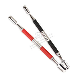 Pousse-cuticules en acier inoxydable avec manche en silicone, outil de manucure pour gel UV, éliminateur de peaux mortes, pince à cuticules, lime à ongles double face - Product Image 1