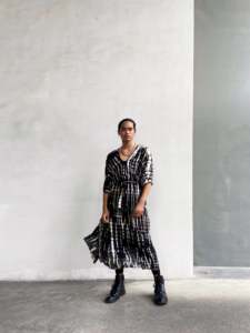 Nueva llegada de verano de las mujeres de talla grande de media manga con cuello en V Tie Dye Kaftan Beach Wear Kaftan vestido de fabricantes indios - Product Image 3