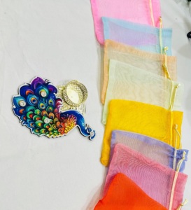 Regalo de Diwali indio, hermoso portavelas con luz en T con Organza Potli, juego de regalos de devolución amigables con el presupuesto para regalo de inauguración de la casa - Product Image 1