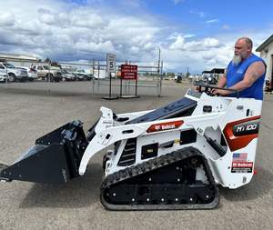 Used Mini Skid Steer Loader MT100 Crawler <b>Tracks</b> with Bucket CE EPA 3500kg Front Loader Engine Hydraulic <b>Pump</b> - Product Image 1