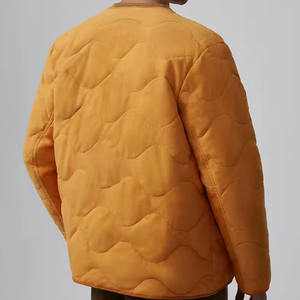 Chaqueta de edredón Chaqueta de forro acolchado de estilo sin cuello versátil para prendas de vestir exteriores informales Chaqueta acolchada ligera de alta calidad para hombres - Product Image 4