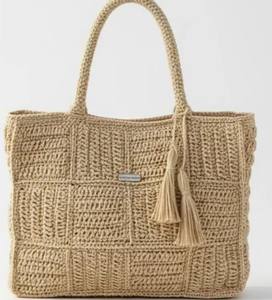 Sac à bandoulière en crochet beige, sac fourre-tout en paille fait main avec doublure et fermeture magnétique, sac de vacances bohème - Product Image 1