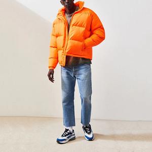 Veste matelassée décontractée pour homme de haute qualité avec fermeture éclair, rembourrage 100% coton, légère, séchage rapide, impression de logo personnalisée pour l'hiver - Product Image 4