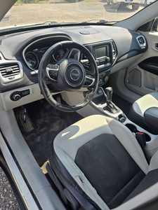 Jeep Compass Latitude Sport 2018 Usado en Buen Estado - Product Image 3