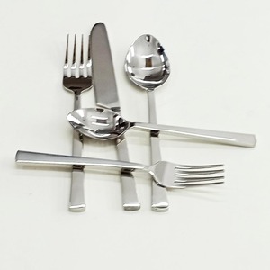 Conjunto de cubiertos de alta calidad, set de vajilla de pulido mate, con mango de diseño giratorio, aspecto moderno, regalo de boda - Product Image 5