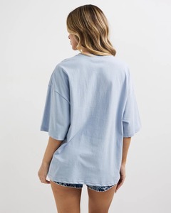 T-shirt surdimensionné graphique Good Vibe personnalisé de qualité supérieure pour femmes coupe ample 100% coton tricoté imprimé d'hiver pour toute occasion - Product Image 4