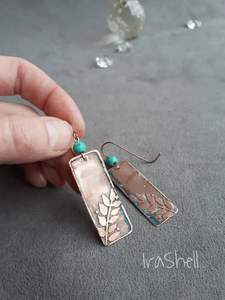 Boucle d'oreille en cuivre de qualité supérieure conçue pour les femmes qui aiment les bijoux ethniques avec une apparence artisanale unique - Product Image 6