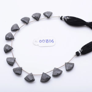 Perles de pierre de soleil naturelle de haute qualité pierres précieuses rondes et triangulaires à facettes orange doré - Product Image 6