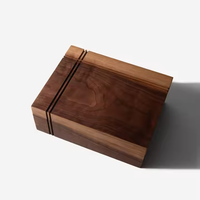 Grande boîte d'emballage décorative en bois avec couvercle à charnière et clé de verrouillage par artisanat en croissant