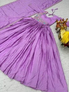 Belle robe de soirée longue avec Dupatta - Product Image 2