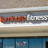Enseignes lumineuses en lettres canal en acrylique personnalisées pour logo LED, avec éclairage halo, pour affichage publicitaire extérieur professionnel
