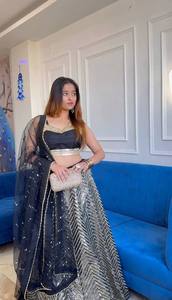 2025 Latest Arrival Heavy Designer Two Tone Silk Lehenga Choli Best Quality Bridal Wedding Wear for <b>Parties</b> Summer Best Price - Product Image 5