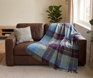 ROSEHANCOLLECTION ผ้าห่มขนสัตว์ผสมเนื้อนุ่มพิเศษ ลายสก็อตขนาดใหญ่ ทนทาน น้ำหนักเบา ระบายอากาศได้ดี เป็นมิตรกับสิ่งแวดล้อม รุ่น Four - Product Image 3