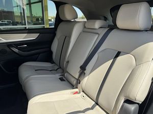 NEATLY USED AND PRICE FRIENDLY 2024 M - CX-90 3.3 TURBO PREFERRED PLUS AWD AUTOMATIC LEATHER SEAT - Product Image 4