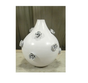 Mett Black Hammered Design Florero Decoración navideña - Product Image 6